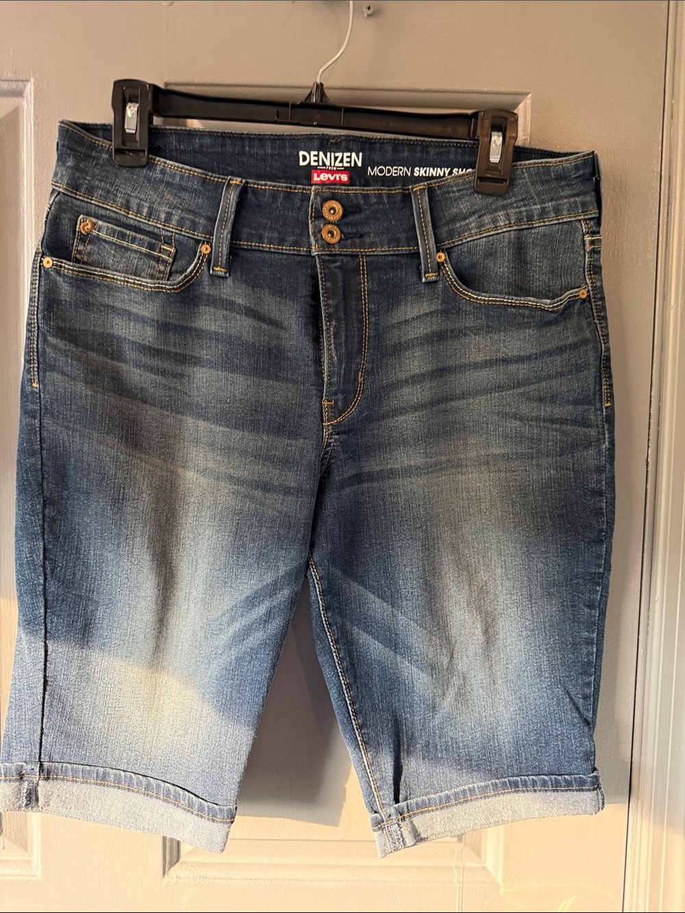 Denizen from Levi's Men's Skinny Denim Shorts in Faded Blue